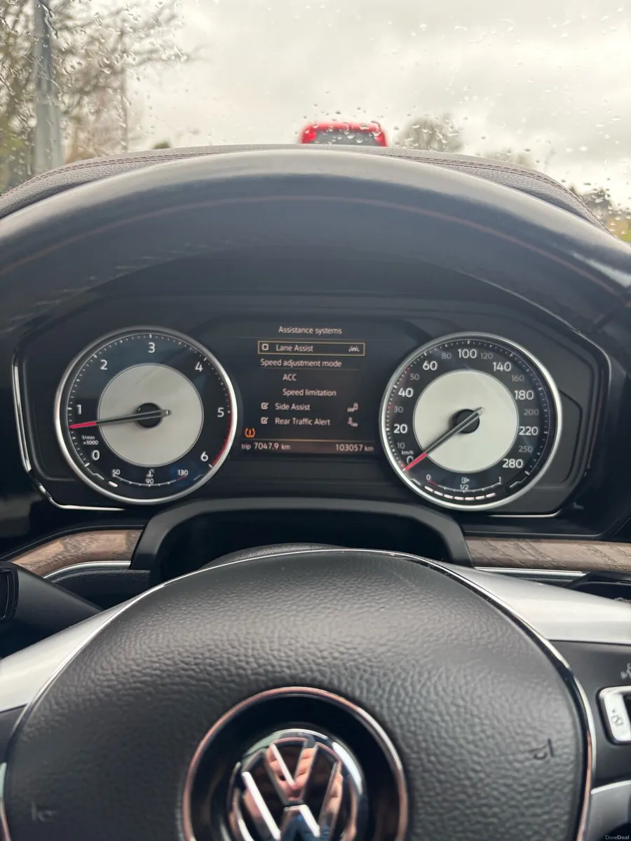 Volkswagen Toureg - Image 4
