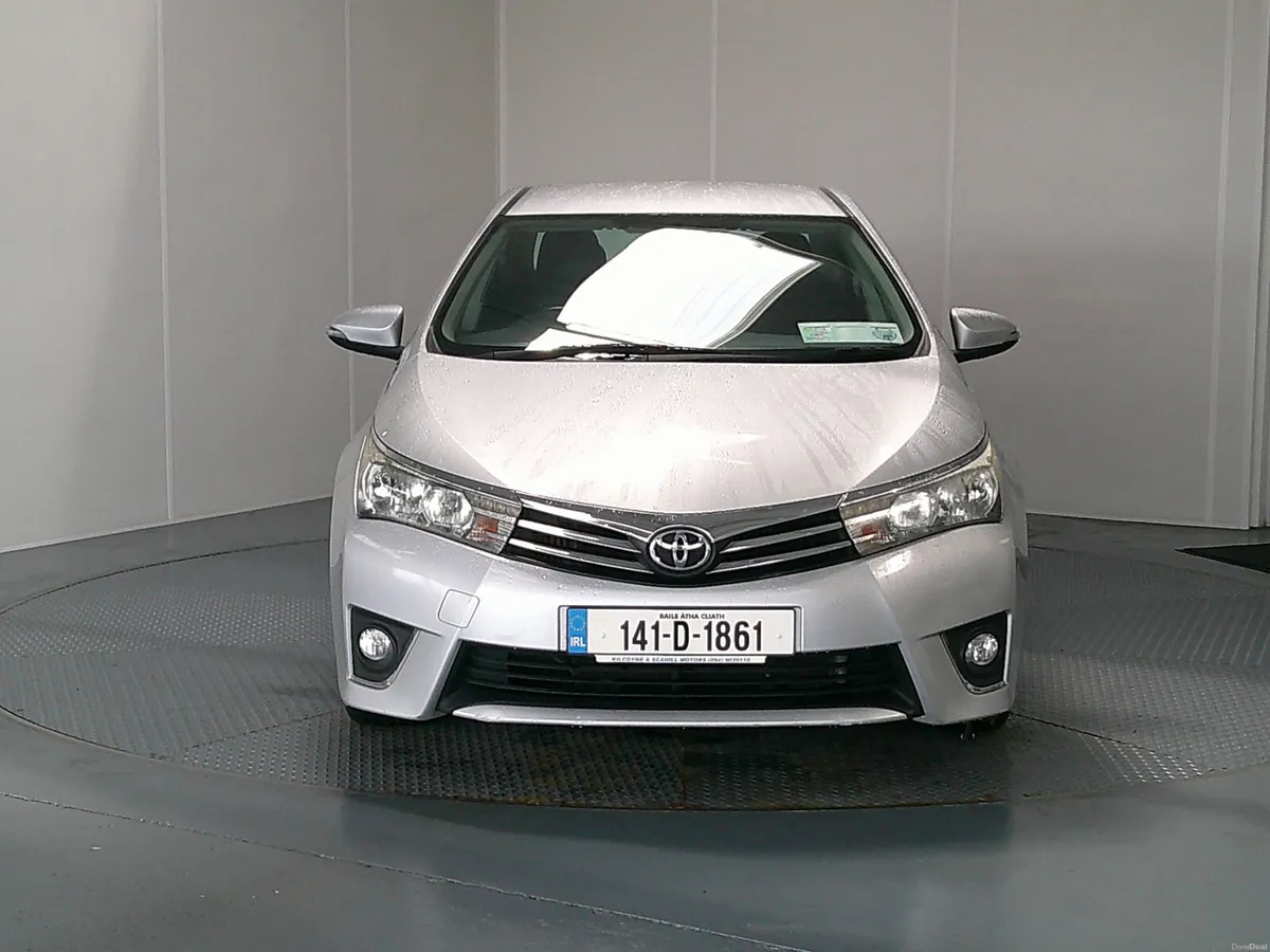 Toyota Corolla 2014 - Image 2