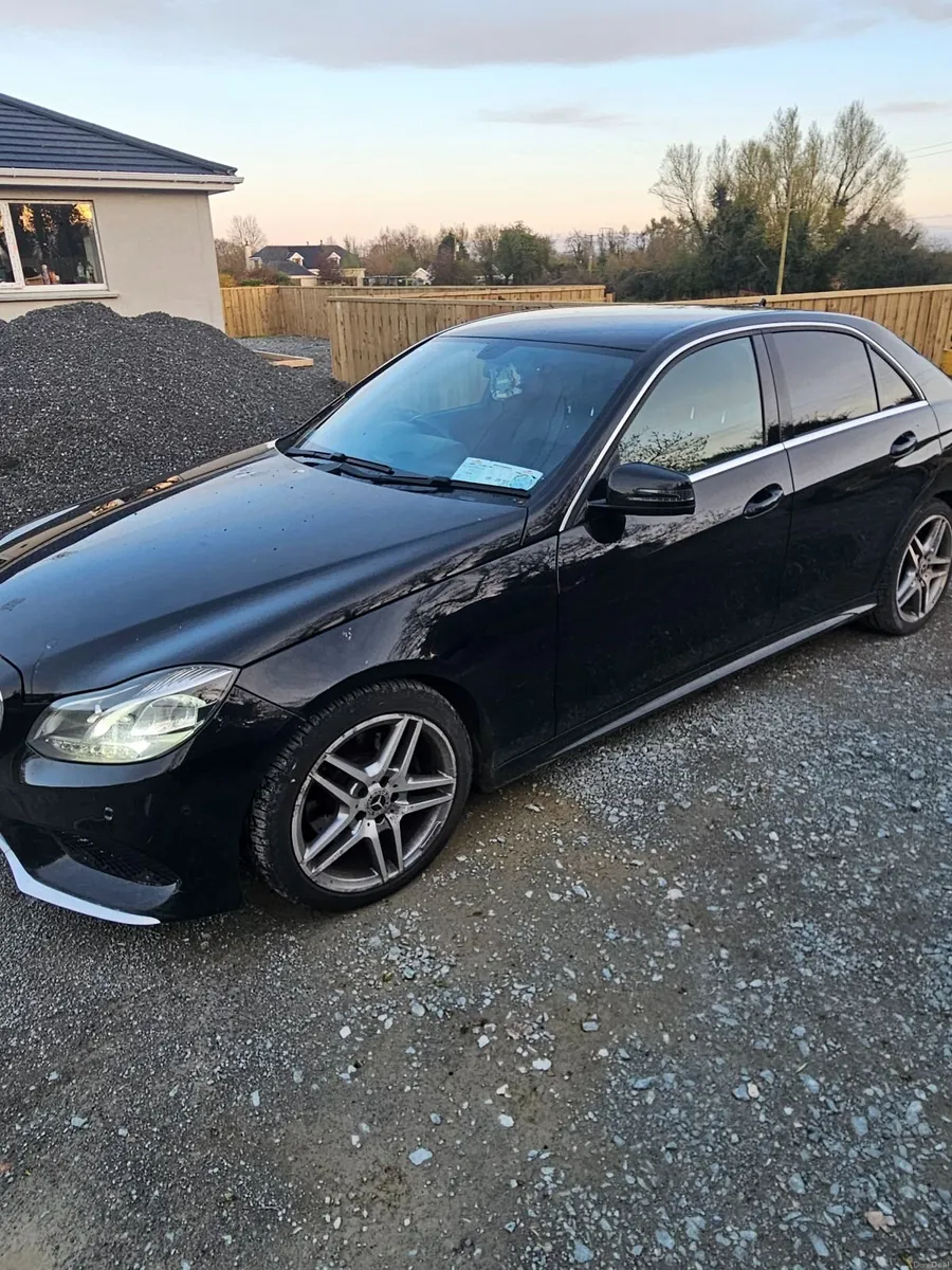 Mercedes-Benz E-Class 2015 - Image 1
