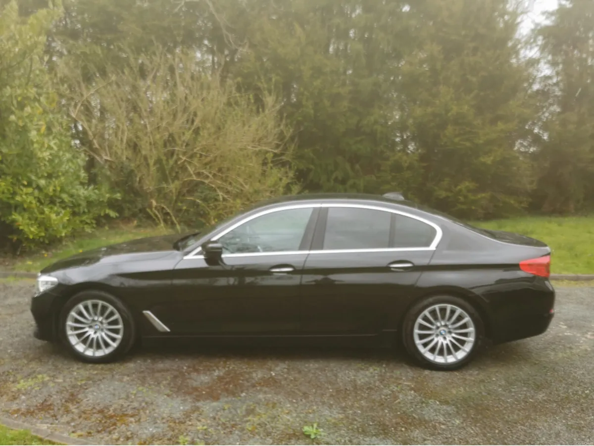 BMW 5-Series D G30 SE EFFICIENT DYNAMICS 4DR - Image 4