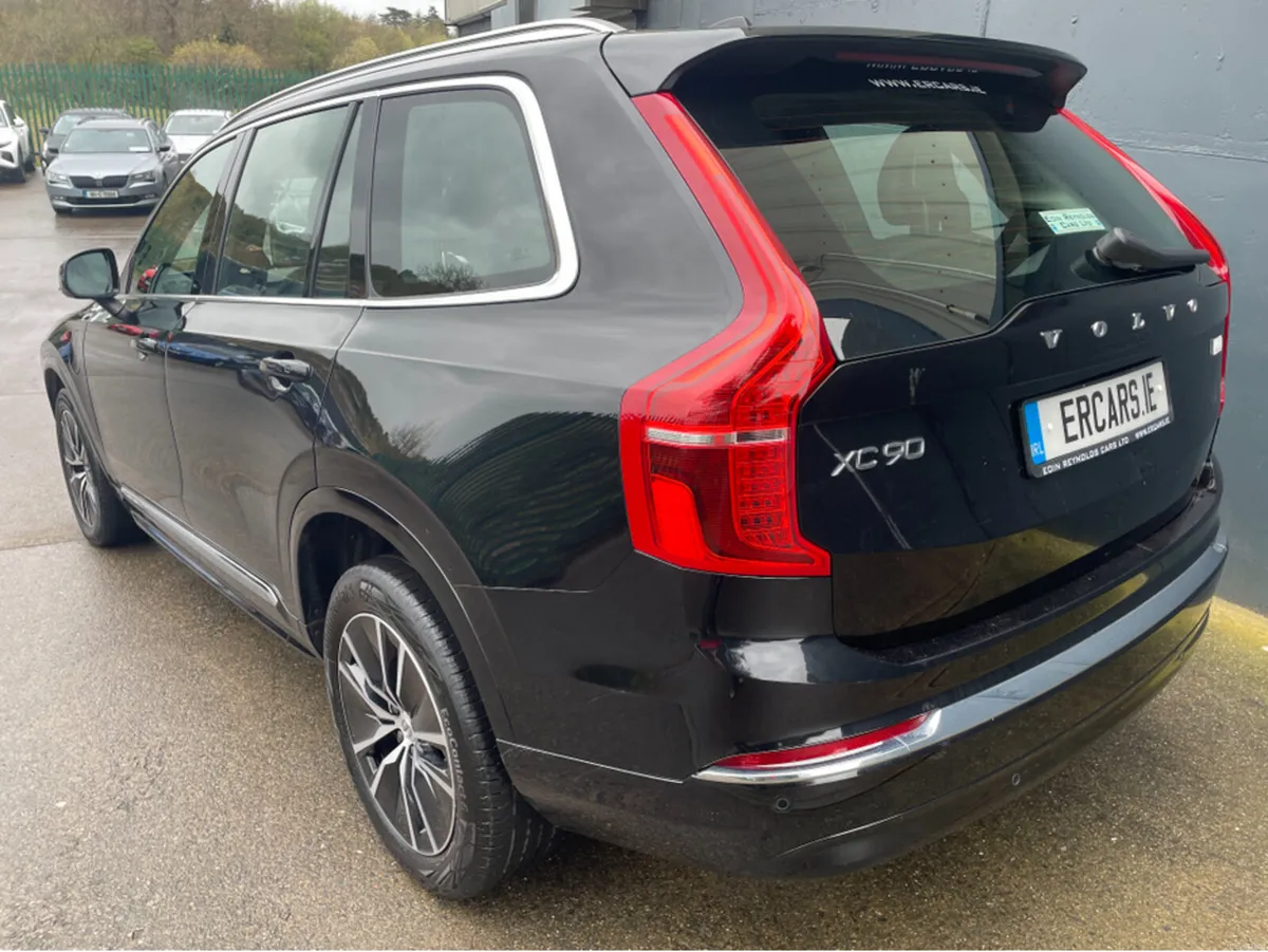 Volvo XC90 232 CORE T8 455 RECHARGE AWD 7 SEAT AS - Image 4