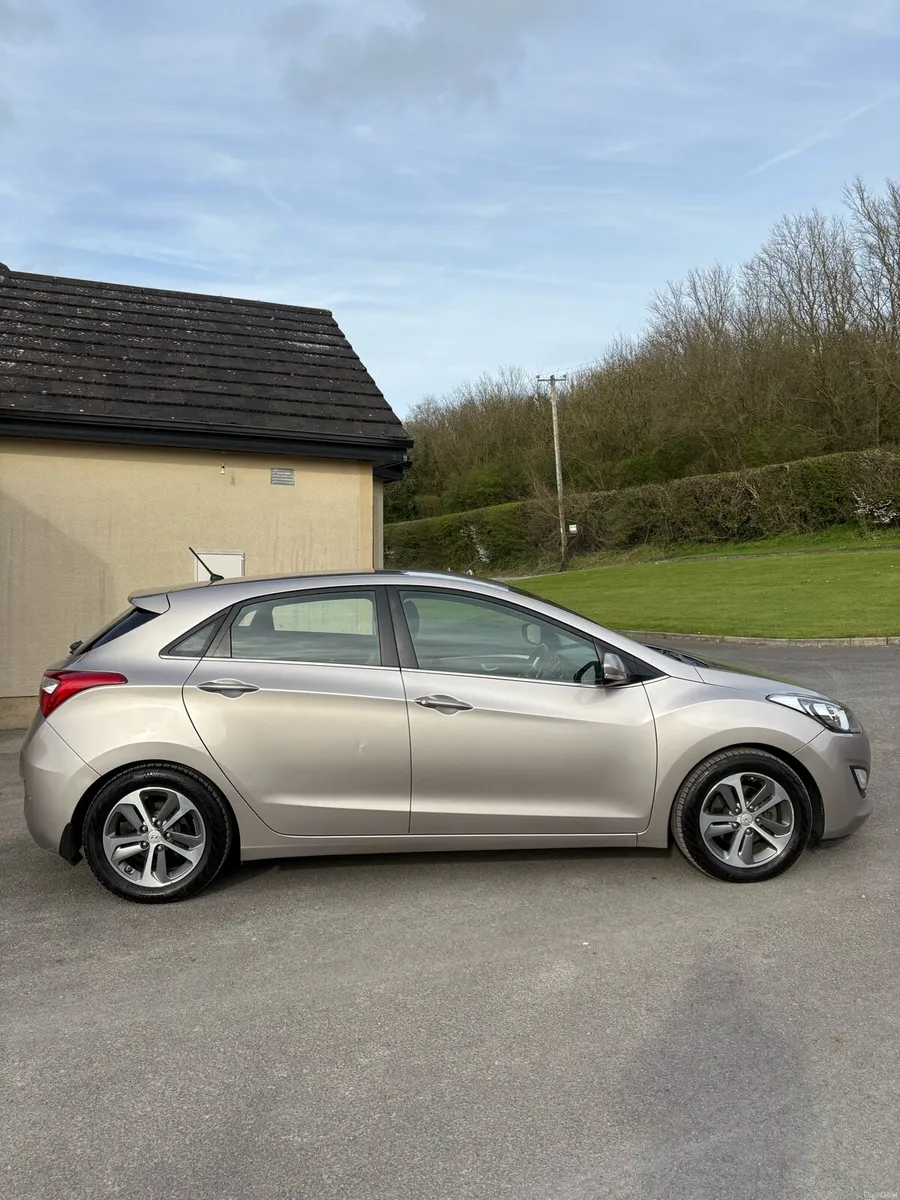 Hyundai i30 (deluxe) - Image 3