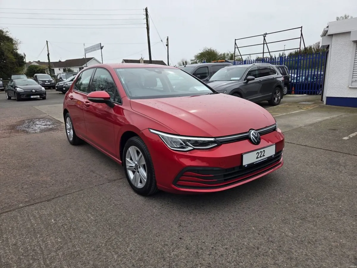Volkswagen Golf LIFE TDI - Image 2