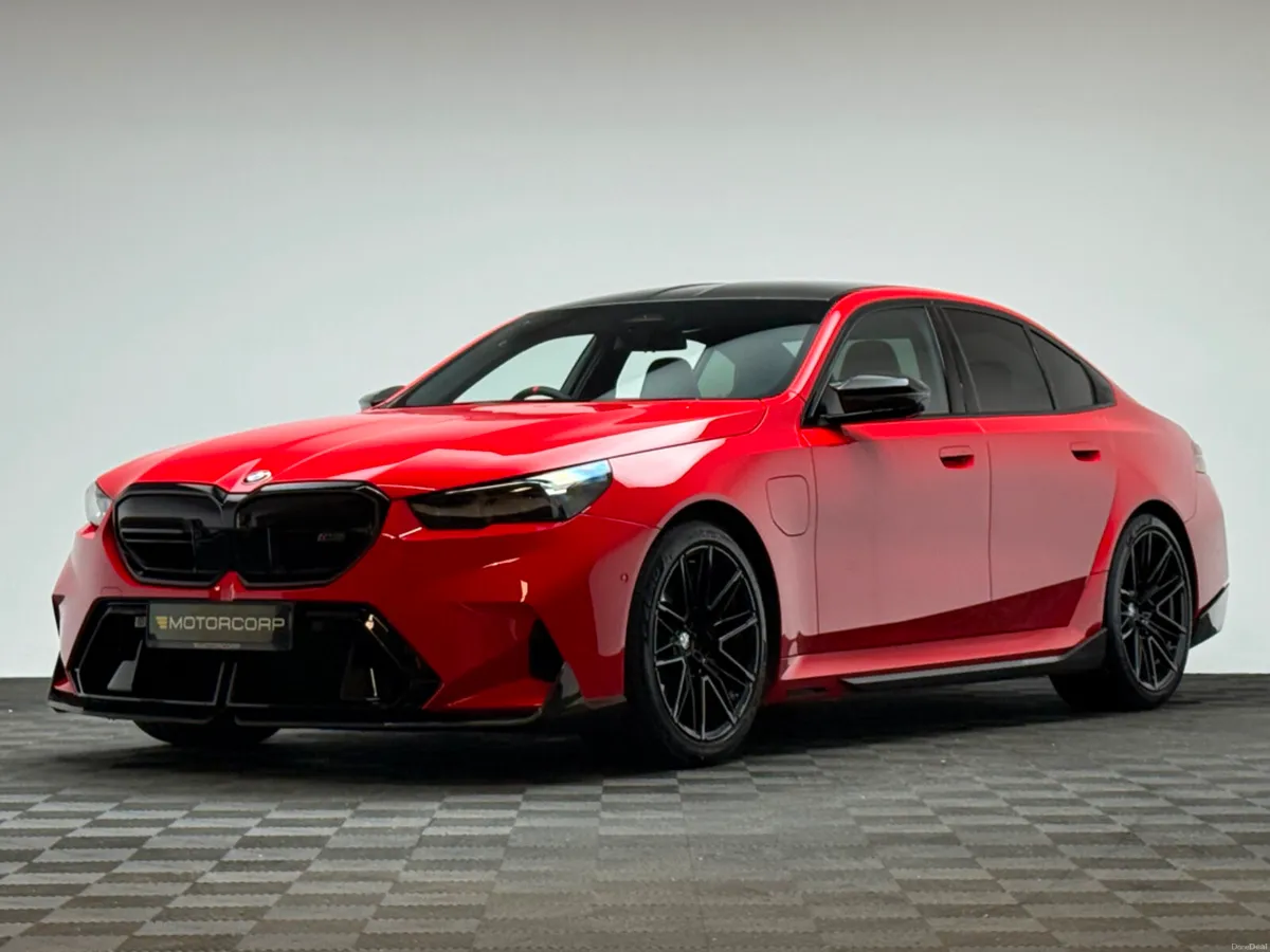 BMW M5 M5 4.4 PHEV 727HP HELLROT RED - Image 3