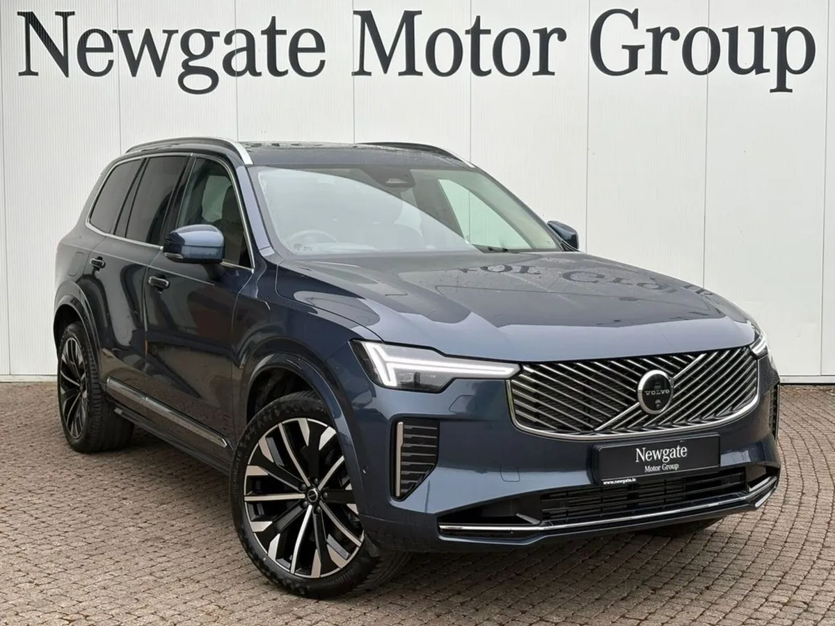 Volvo XC90 T8 ULTRA BRIGHT AWD - Image 3