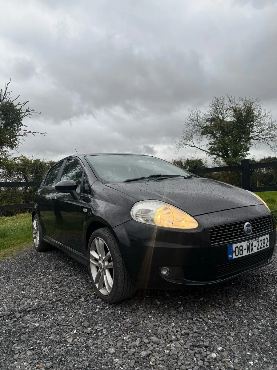 2008 Fiat Punto 1,2 petrol long Nct tax - Image 1