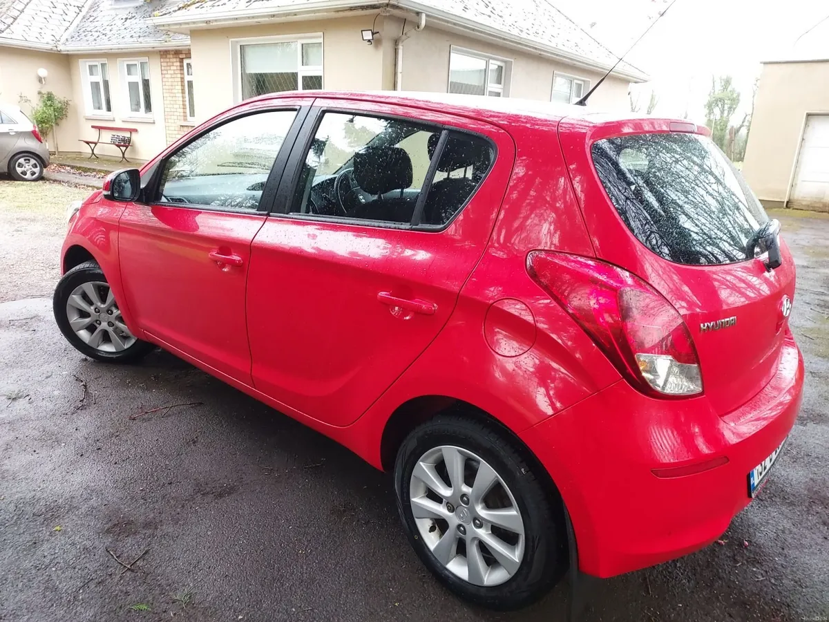 132 Hyundai i20 NCT 12/26 - Image 4