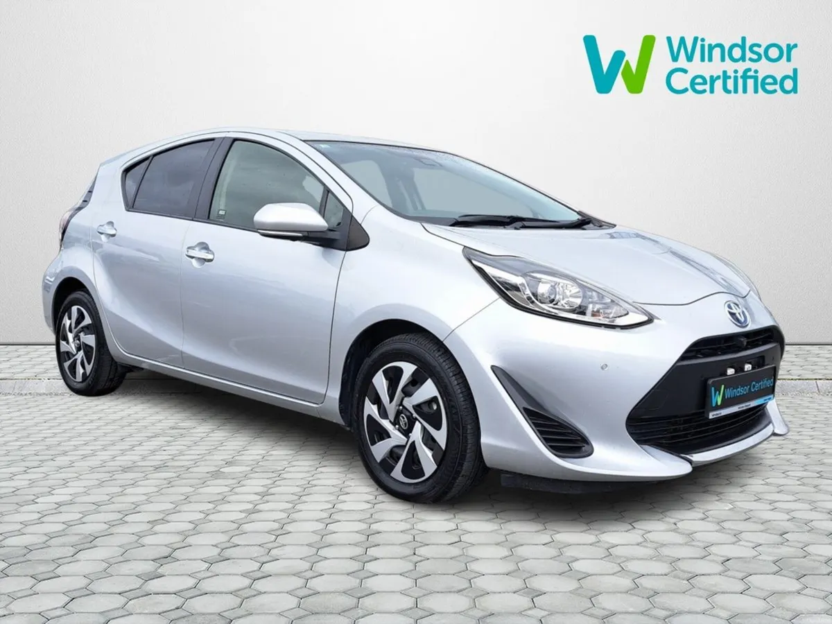 Toyota Aqua HYBRID AUTO S-STYLE BLACK - Image 1