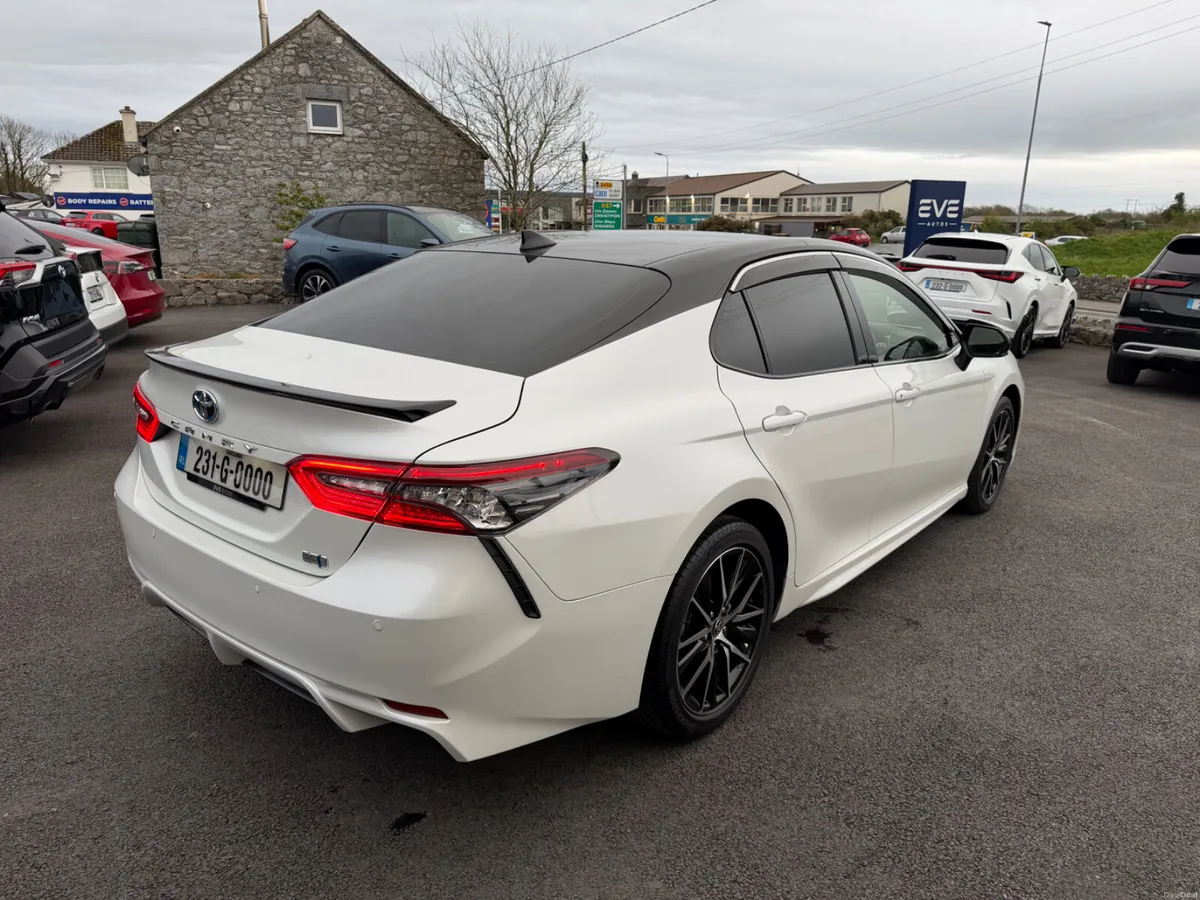 Top Spec - World Sport Edition - Heated Leather - Image 3