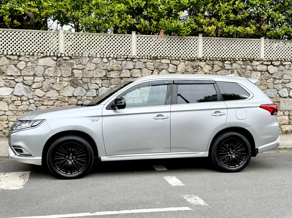 Mitsubishi Outlander 2019!!! HYBRID!!!F S H !!!! - Image 4