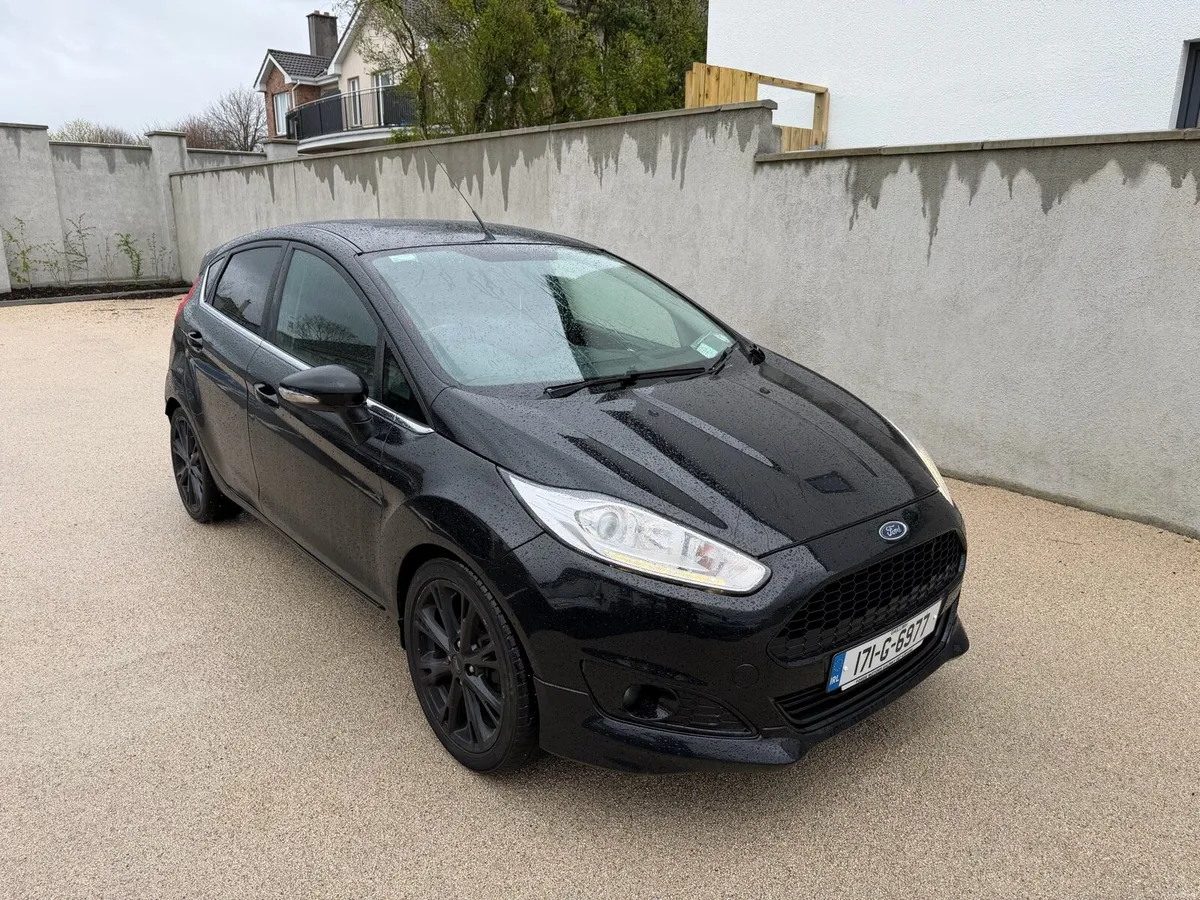 2017 FORD FIESTA LOW KMS PETROL - Image 1
