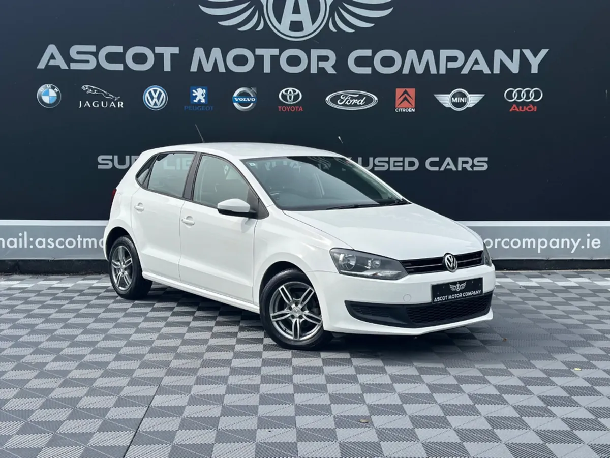 Volkswagen Polo Automatic TSI - Image 2