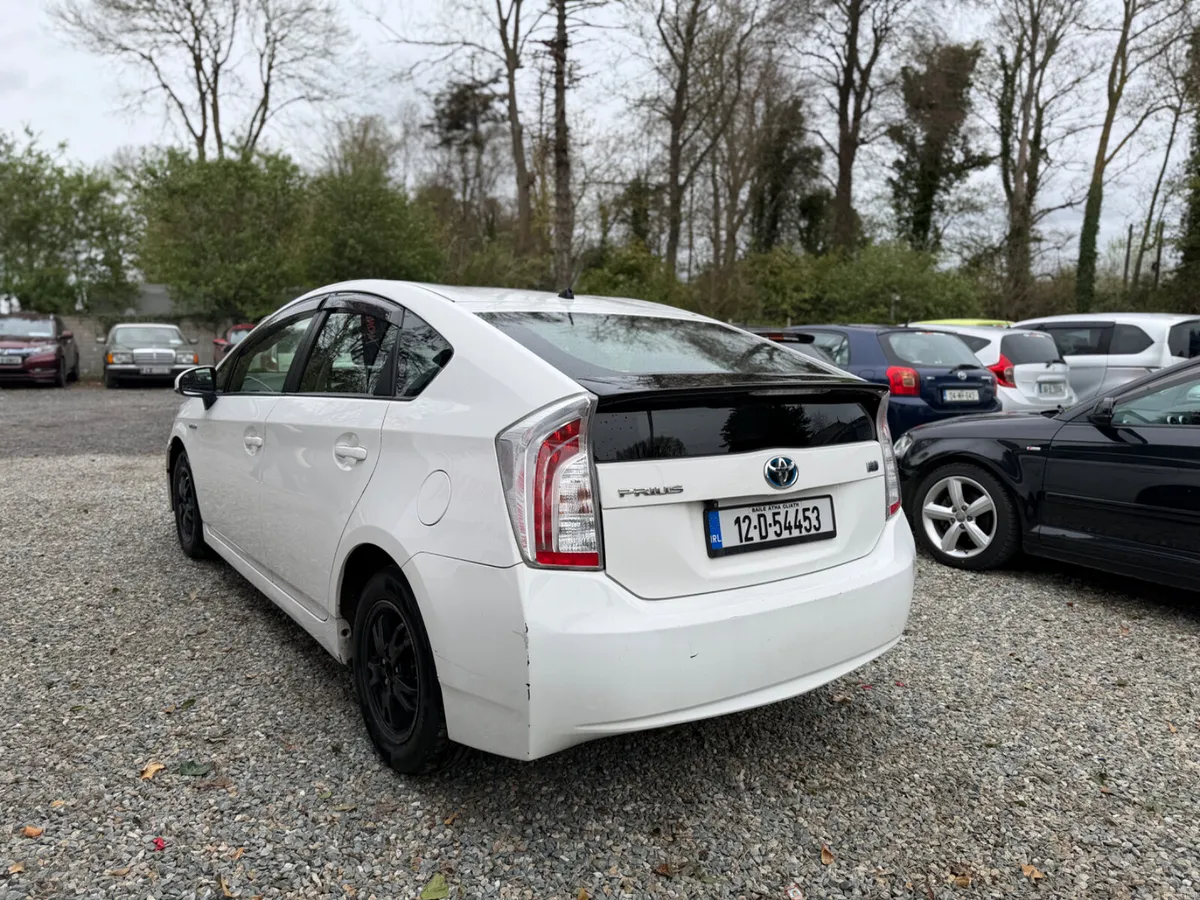Toyota Prius 2012 - Image 4