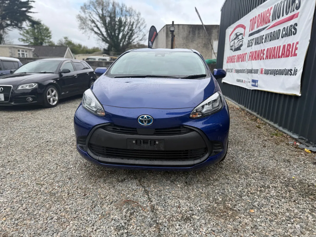 Toyota Aqua 2022 - Image 2