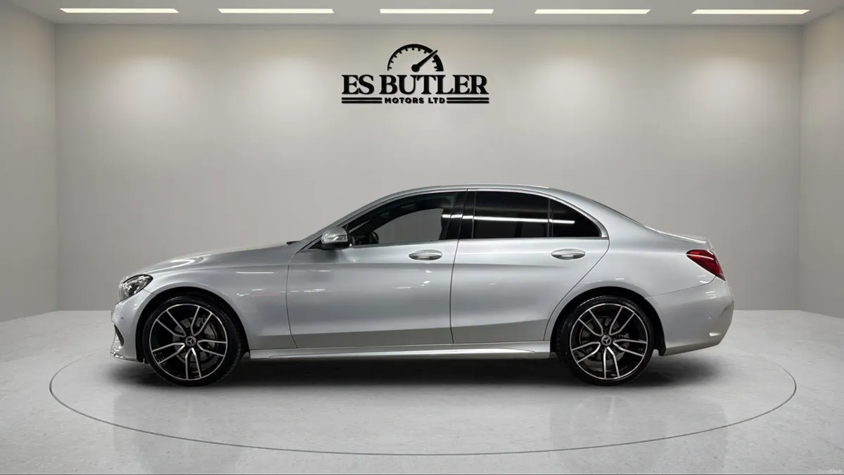 142 Mercedes-Benz C220 AUTO AMG PREMIUM - Image 2