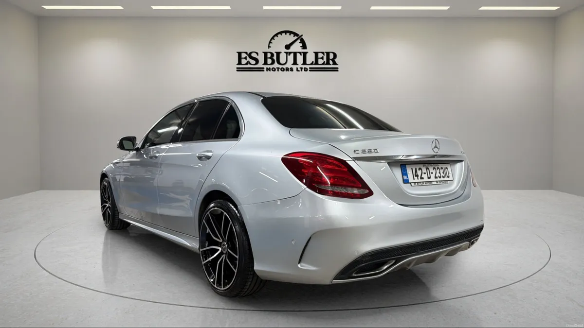 142 Mercedes-Benz C220 AUTO AMG PREMIUM - Image 3