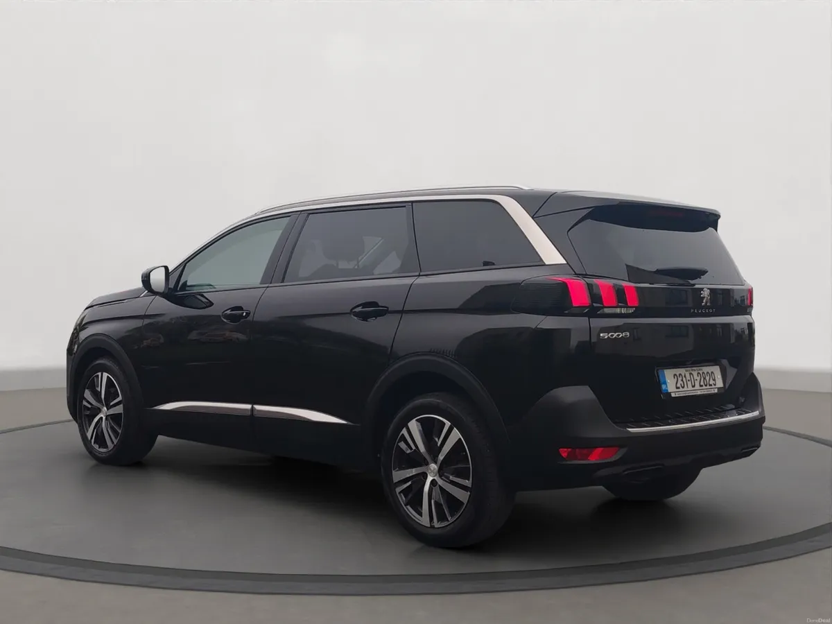 Peugeot 5008 HDI Allure manual - Image 2