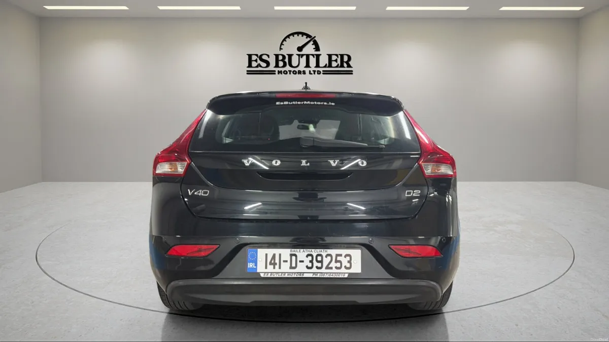 2014 Volvo V40 1.6L DIESEL SE LUX 1YEAR WARRANTY - Image 4