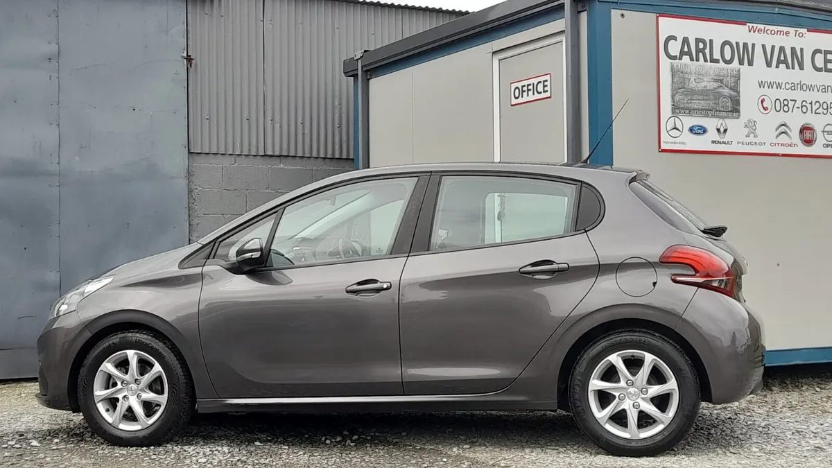 182 Peugeot 208 1.2 PureTech 68bhp Active 5 dr - Image 3