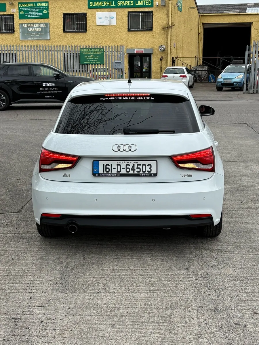 AUDI A1 1.0L Petrol Automatic - Image 3