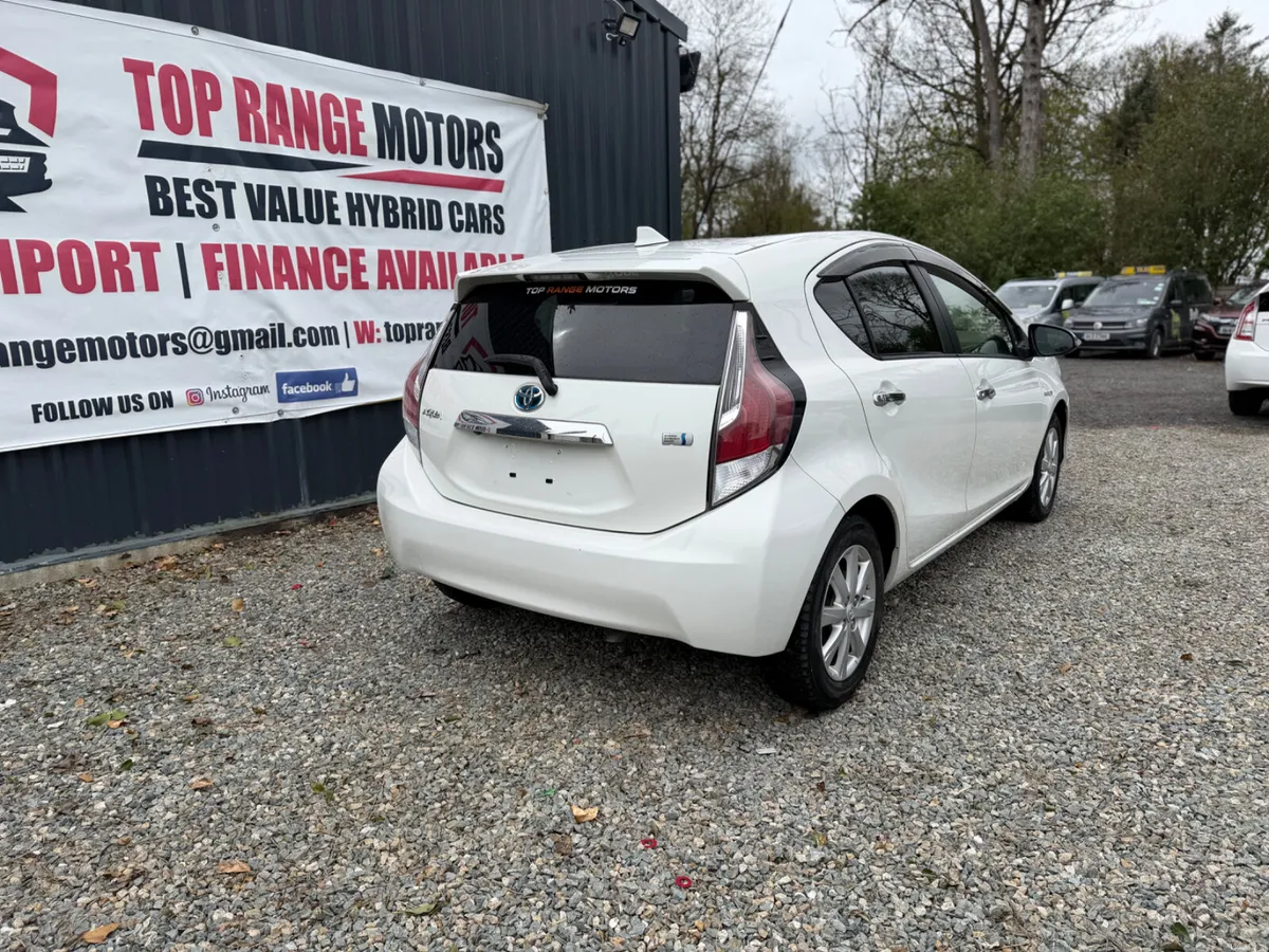 Toyota aqua 2016 - Image 4