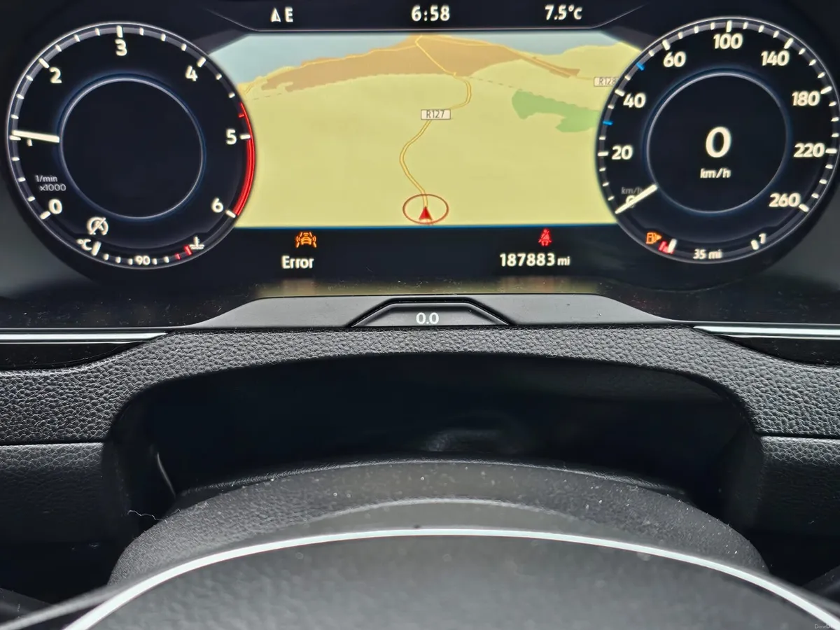 Volkswagen Passat 2016 highline 2l diesel €5990 - Image 3