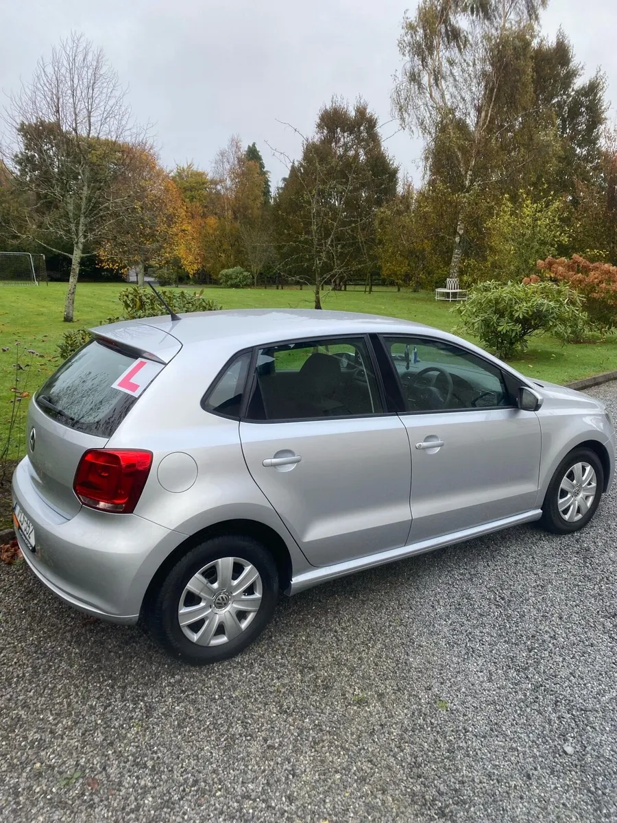 Volkswagen polo - Image 2
