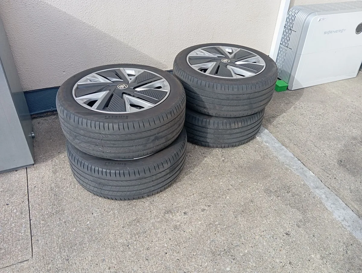 Skoda Superb 2024 - Image 2