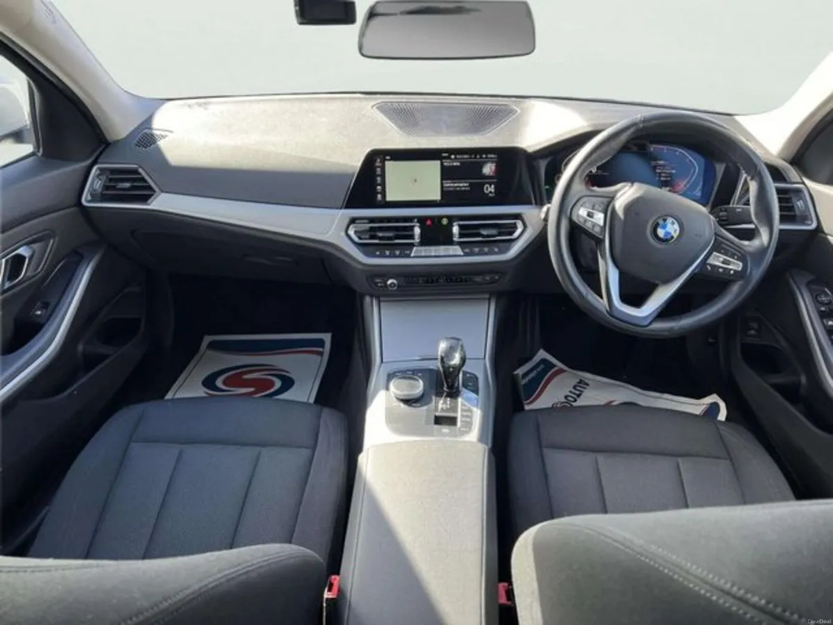 BMW 3-Series XDRIVE 4WD - Image 2