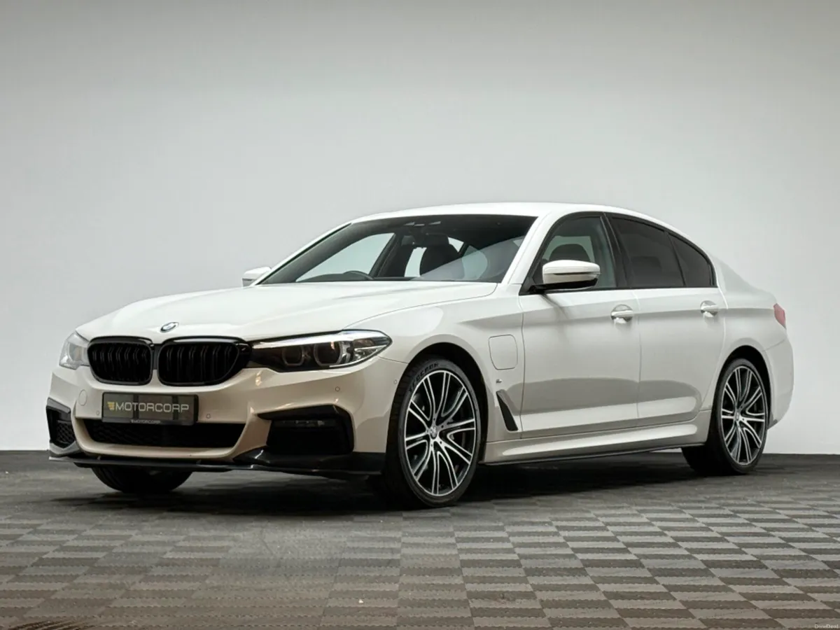 BMW 5-Series 530E M SPORT - Image 3