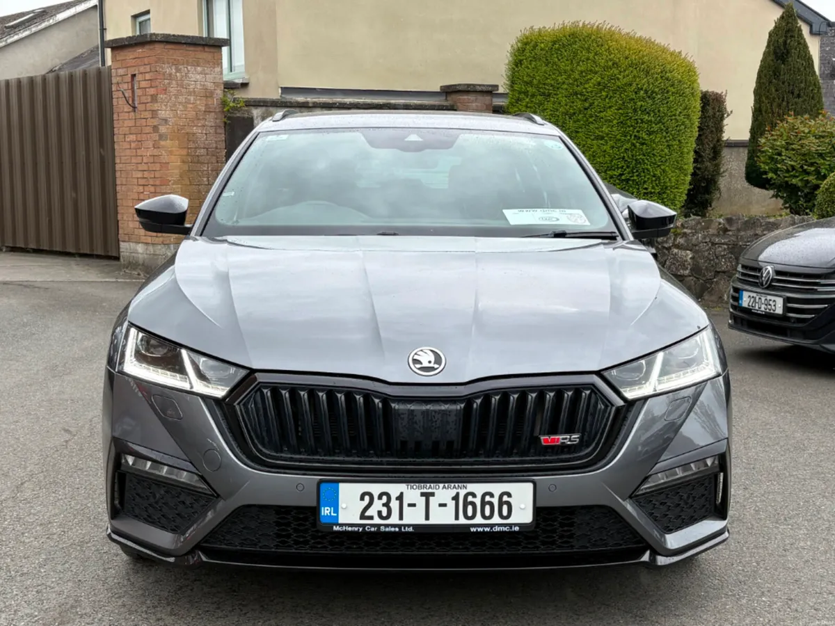 Skoda Octavia VRS Combi RS 2.0tdi 200HP DSG Estate - Image 2