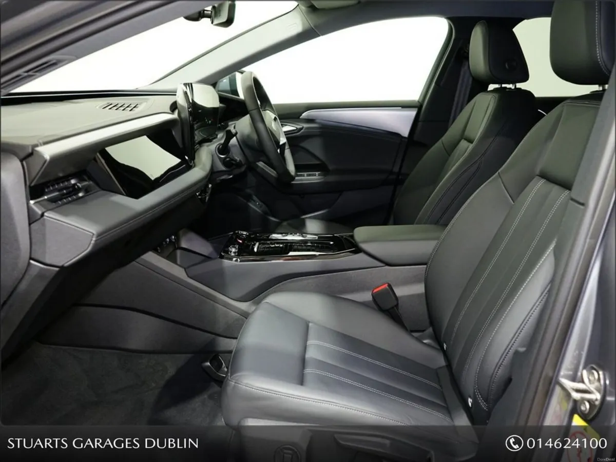 Audi A6 Avant e-tron A6 AVANT SPORT, TYPHOON GREY - Image 3