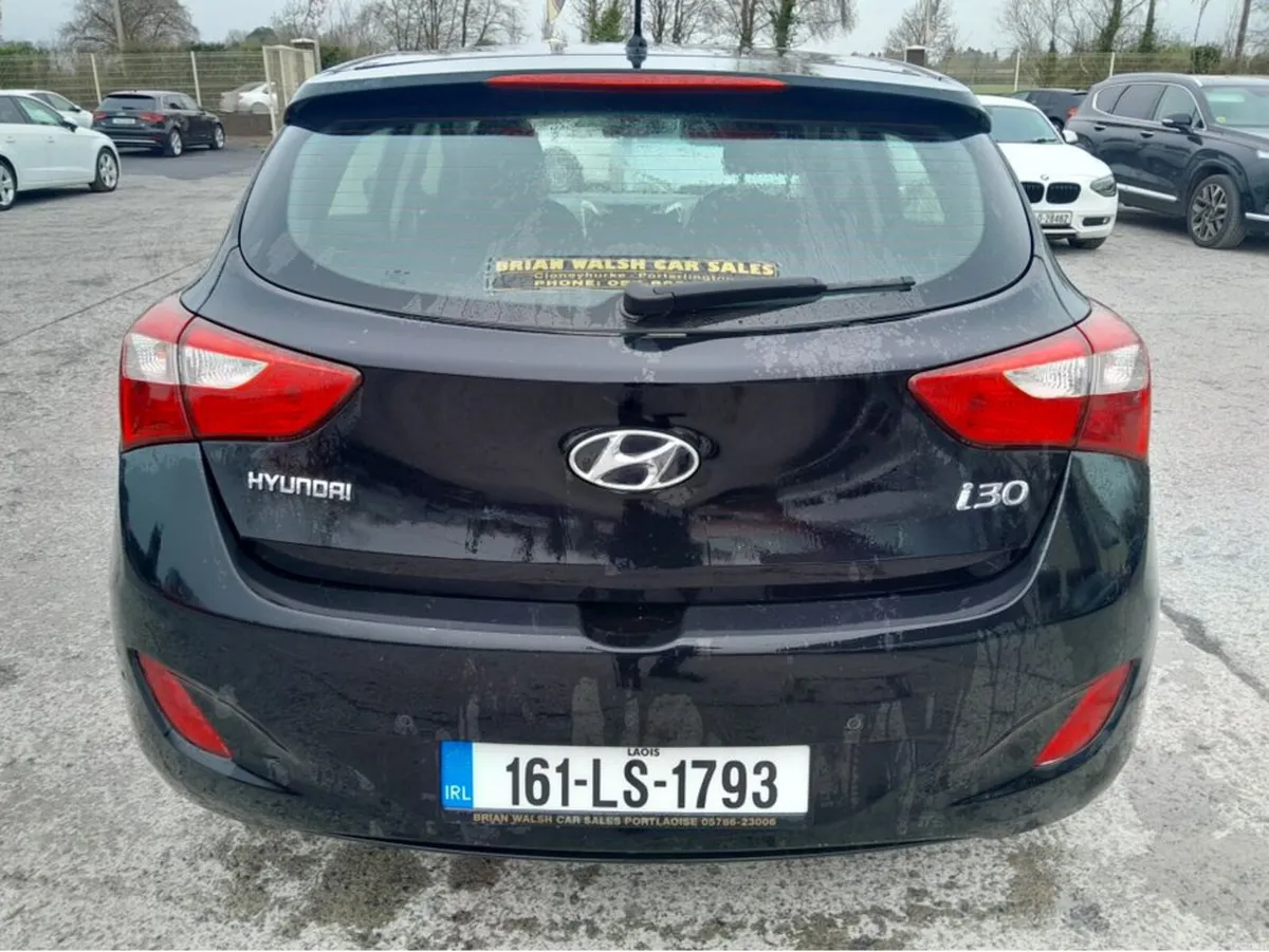 Hyundai i30 SE BLUE DRIVE 110PS 5DR - Image 4