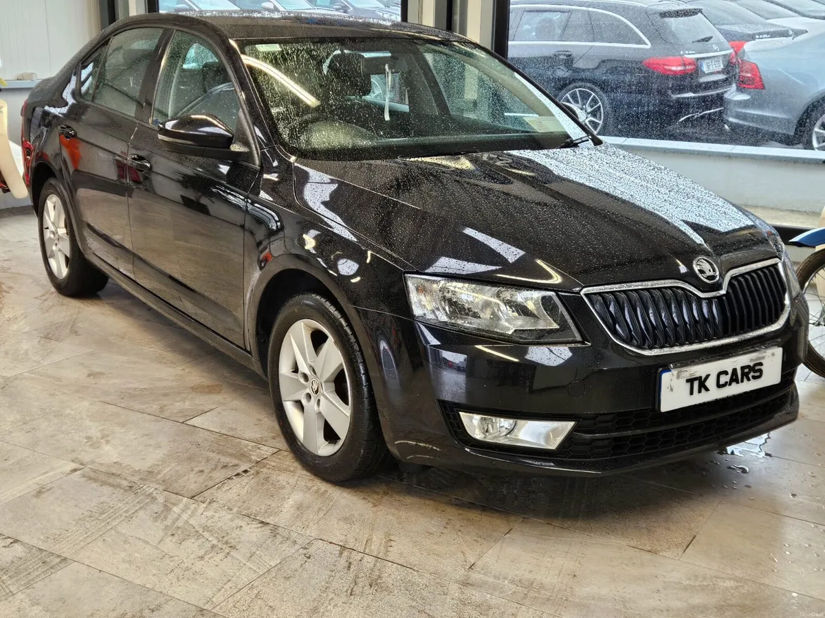 15 SKODA OCTAVIA 1.2 PETROL - Image 1