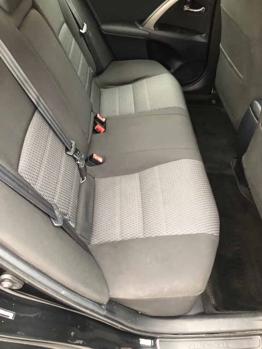 !!! Toyota Avensis  Diesel !!!! - Image 5