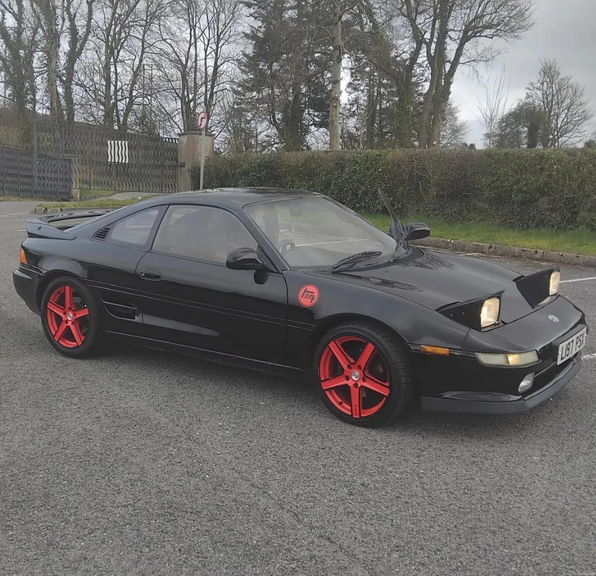 MR2 - Image 1
