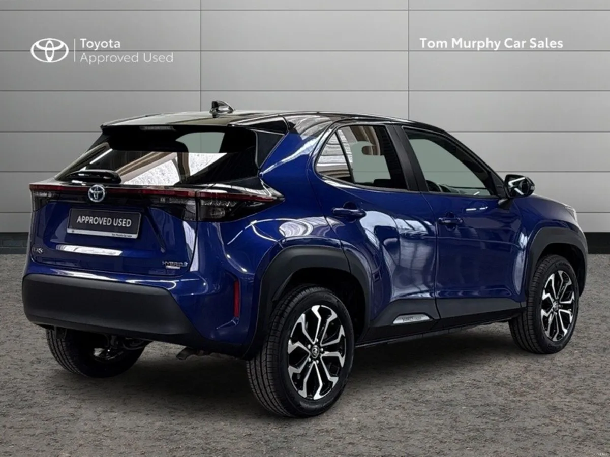 Toyota Yaris Cross LUNA SPORT - ONE OWNER - FULL T - Image 2