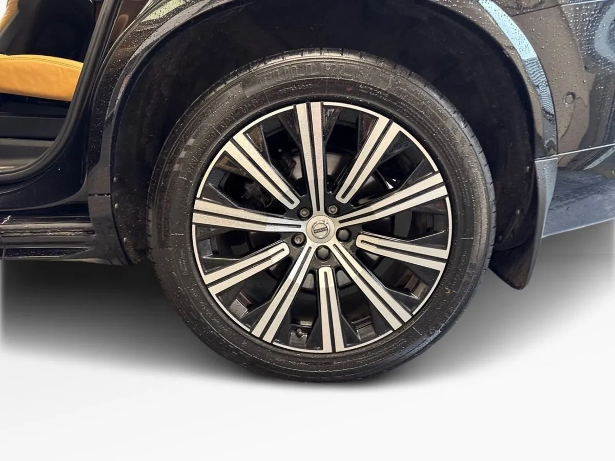 Volvo XC90 B5 AWD INSCRIPTION *FLASH SALE* €155 PE - Image 6