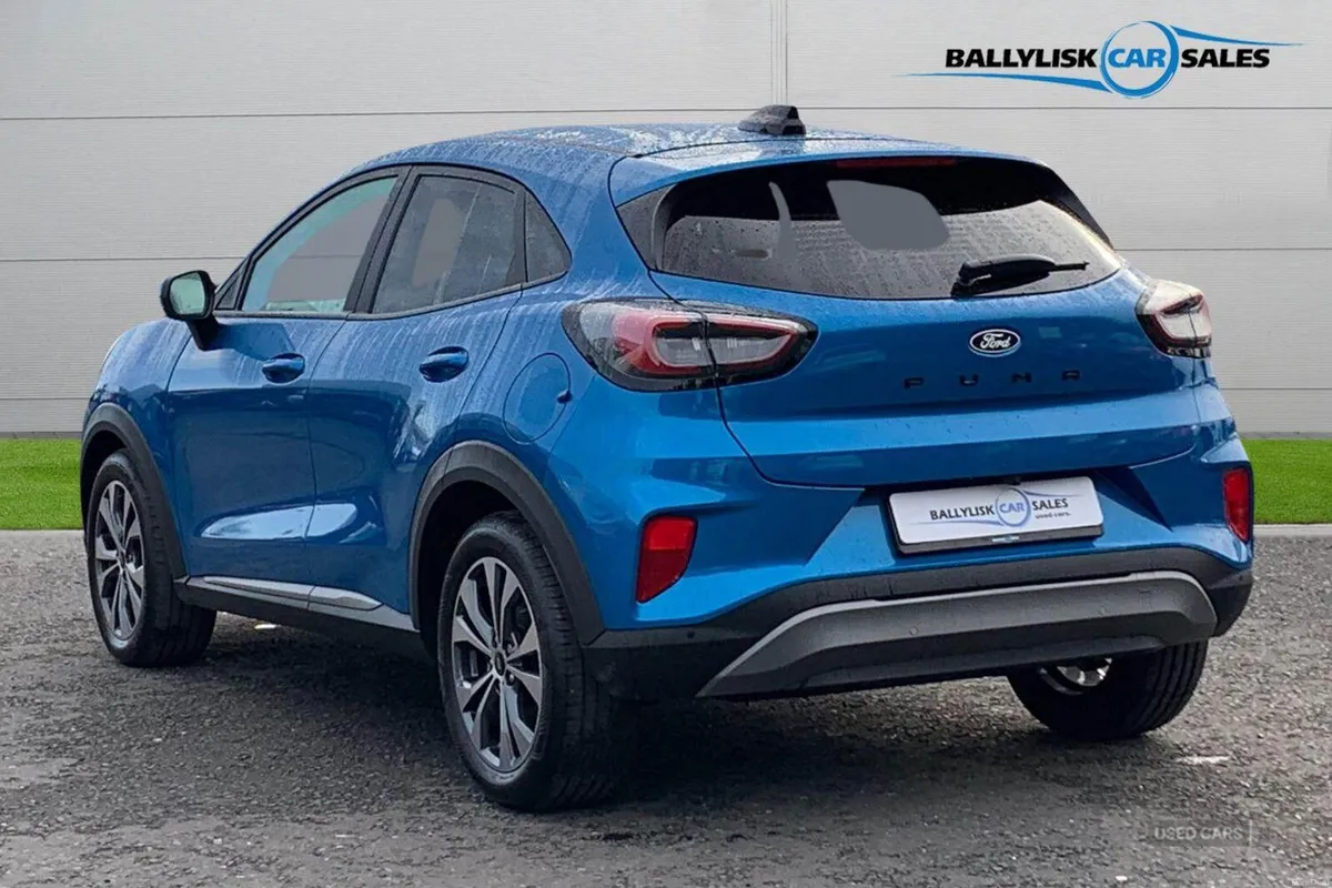 Ford Puma 1.0T 125PS Titanium in Digital Aqua Blue - Image 2