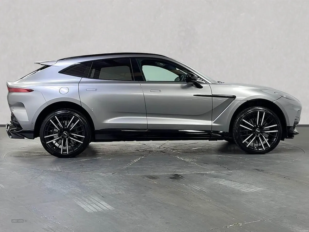Aston Martin DBX 4.0 V8 707 Suv 5Dr Petrol Auto 4W - Image 3