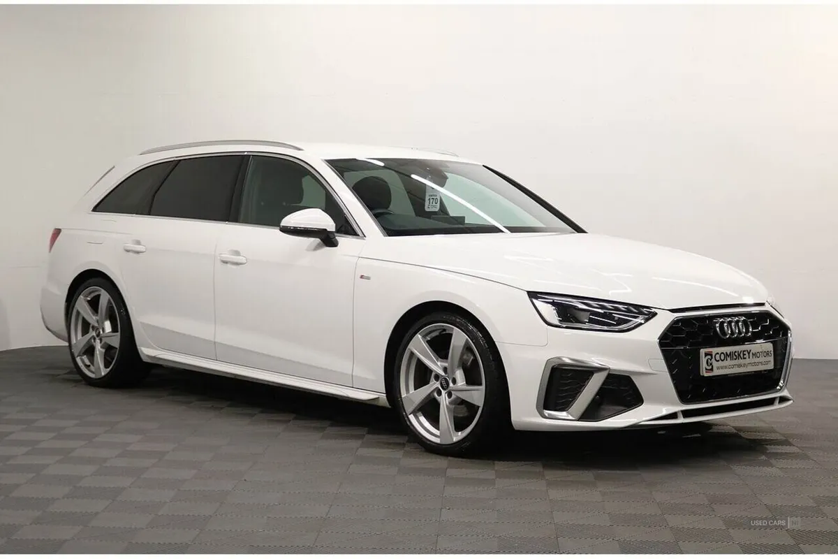 Audi A4 Avant TDI S line - Image 1