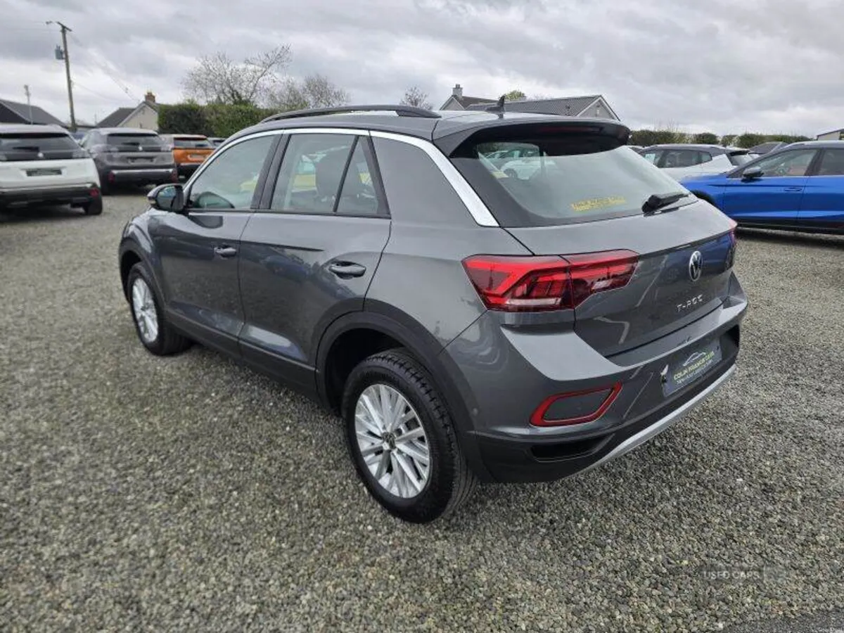 Volkswagen T-Roc Life - Image 3