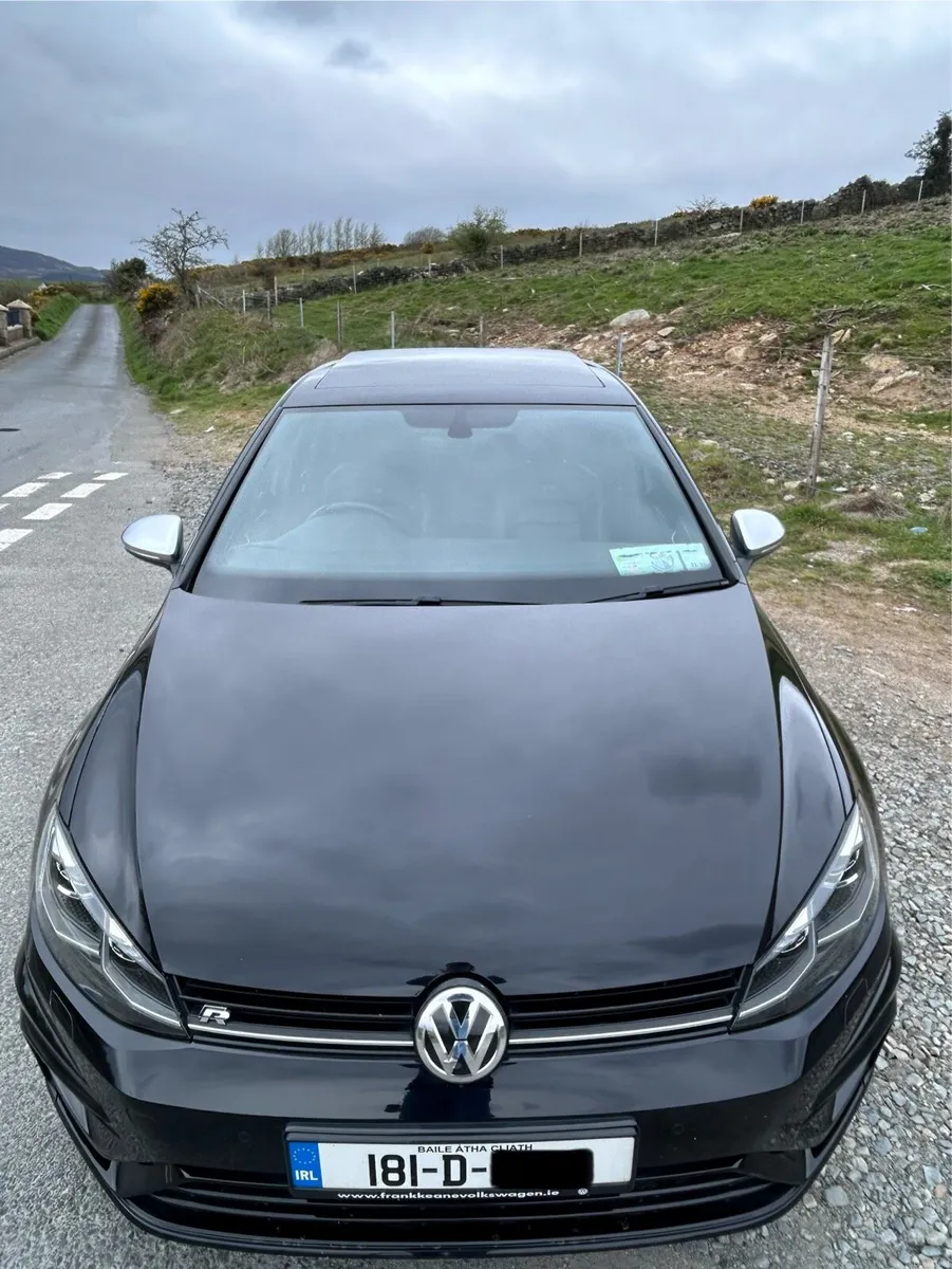 Volkswagen Golf R - Image 1