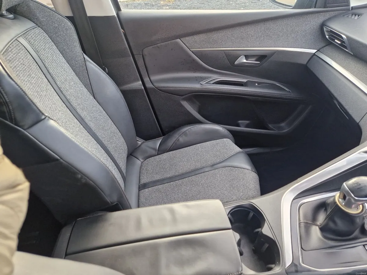 Peugeot 5008 2018 - Image 4