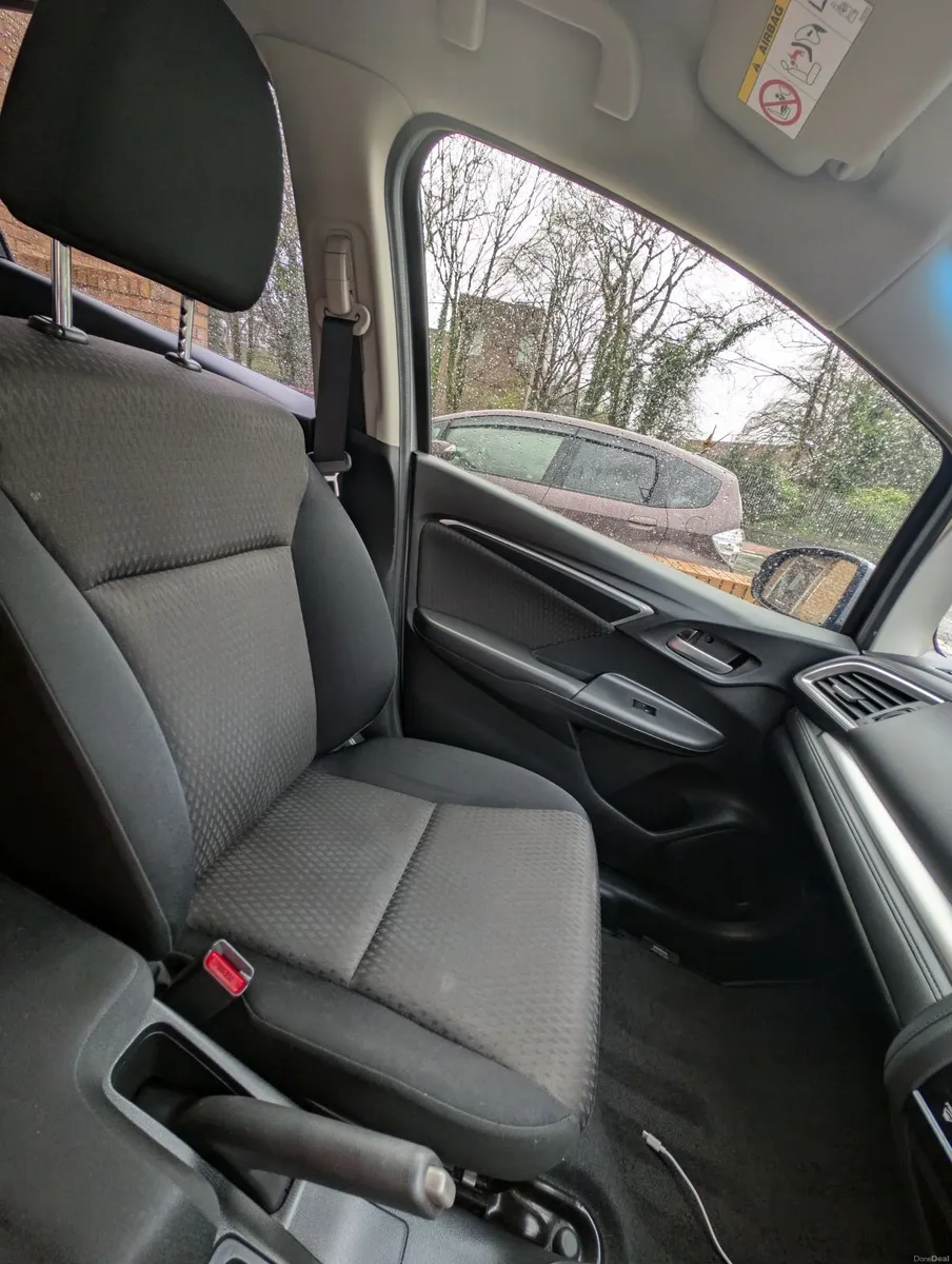 2017 Honda Fit/Jazz Hybrid Automatic 103k km - Image 4