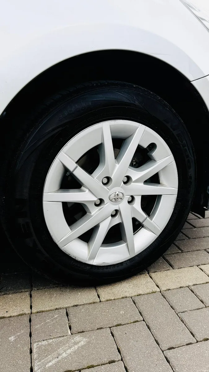 TOYOTA PRIUS APLHA 1.8 HYBRID FACTORY FIT LPG  KIT - Image 6