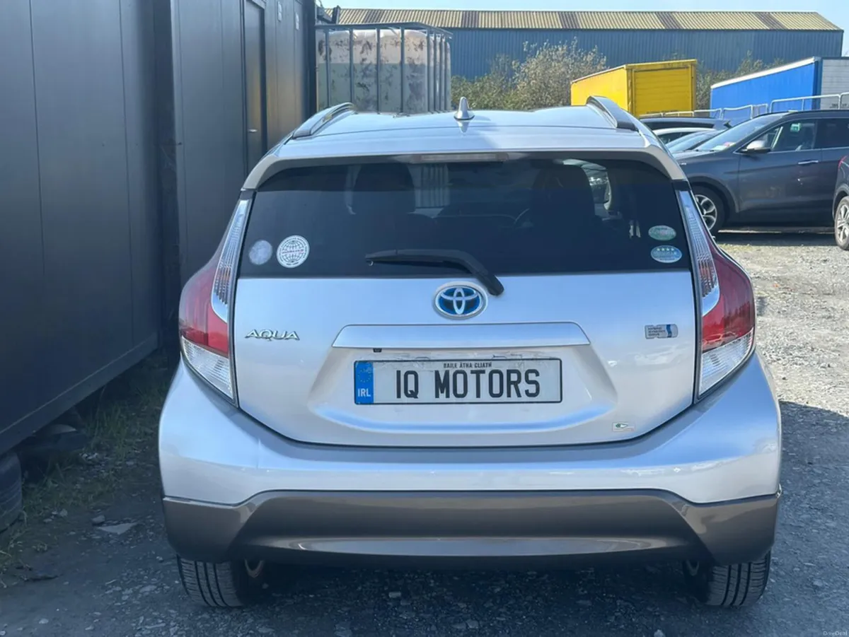 Toyota Aqua 1..5L Petrol Hybrid Automatic Fresh Im - Image 4