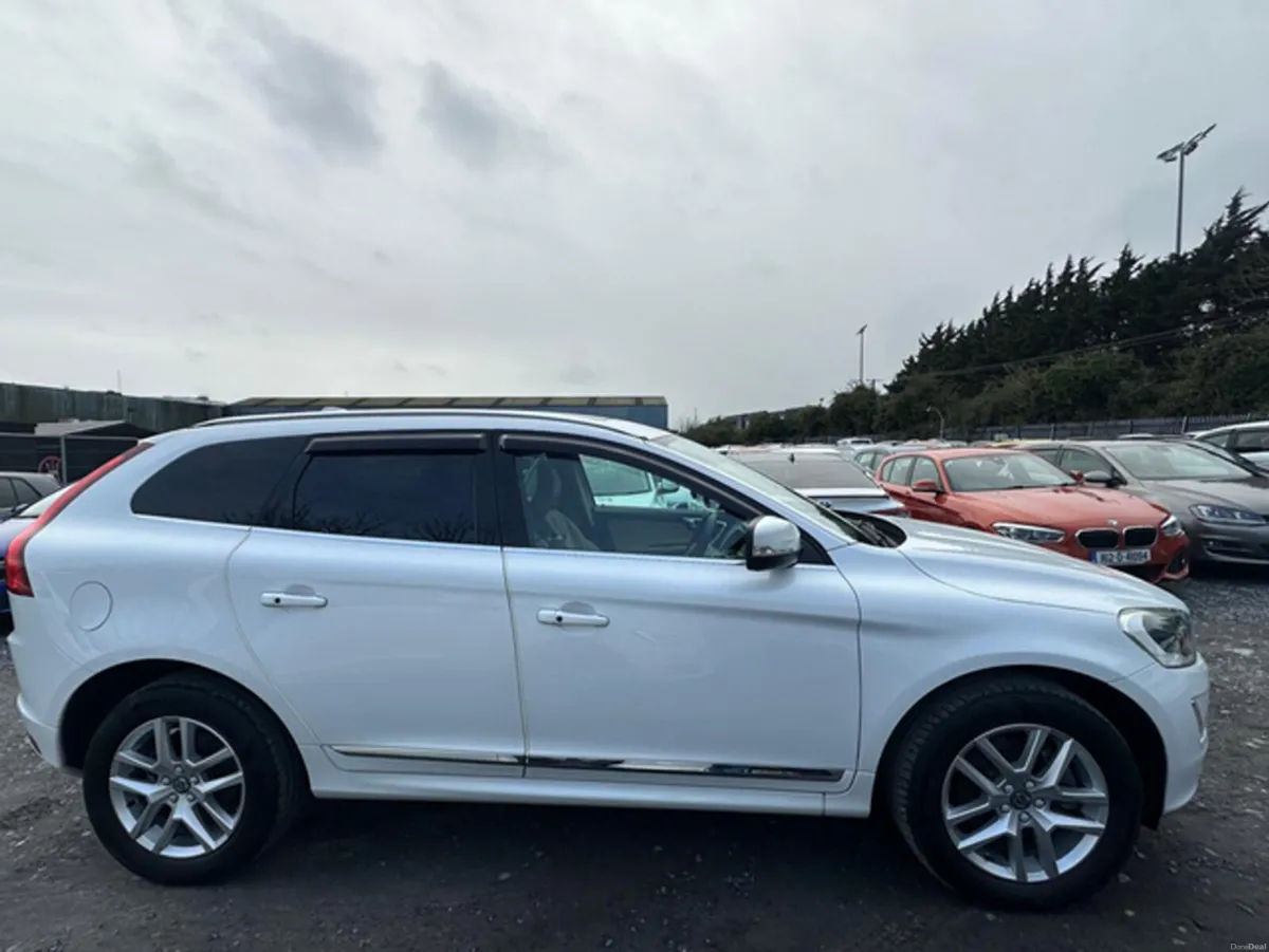 Volvo XC60 2.0L Diesel Automatic Fresh Import (618 - Image 4