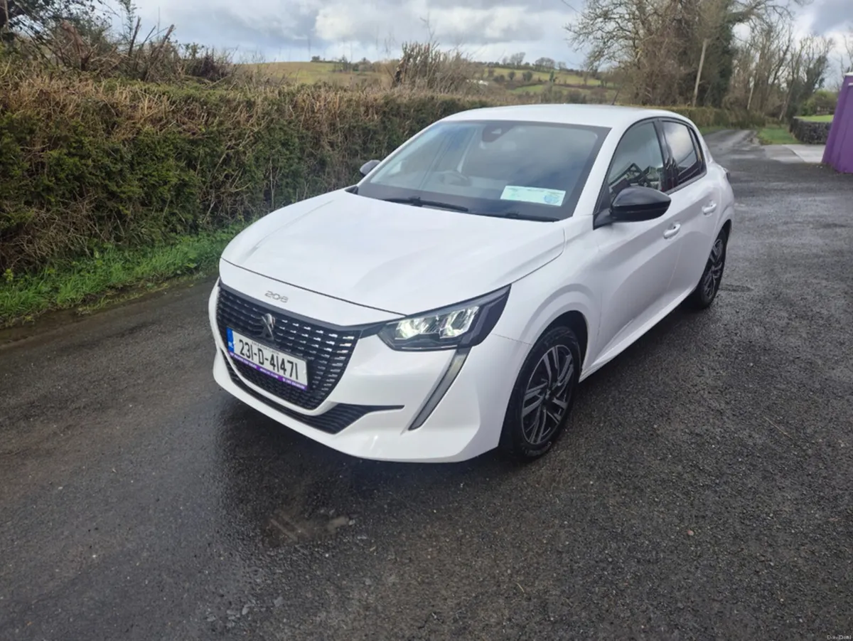 Peugeot 208 DIESEL 1.5 ALLURE BLUE HDI - Image 1