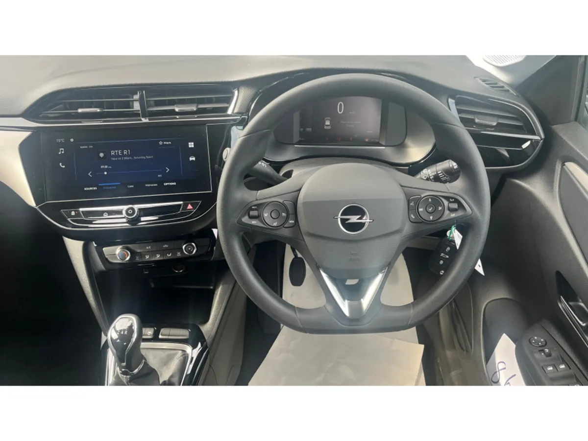 Opel Corsa ELEGNCE 1.2 75HP 5 Dr * Huge Spec * - Image 4